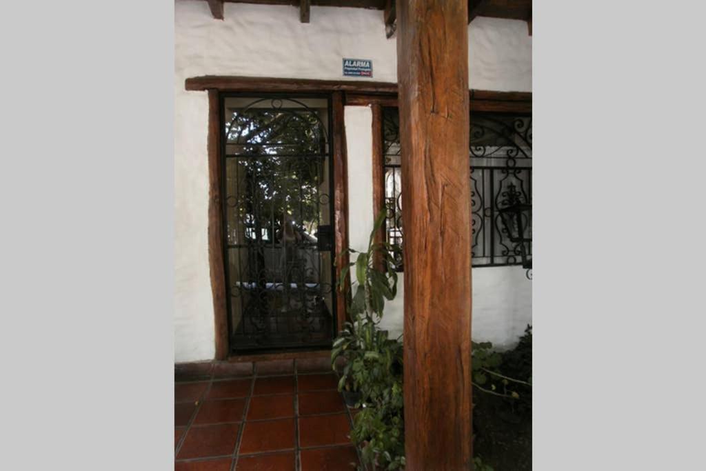 Casa Colonial En Salta Nueva Y Antigua Exterior foto
